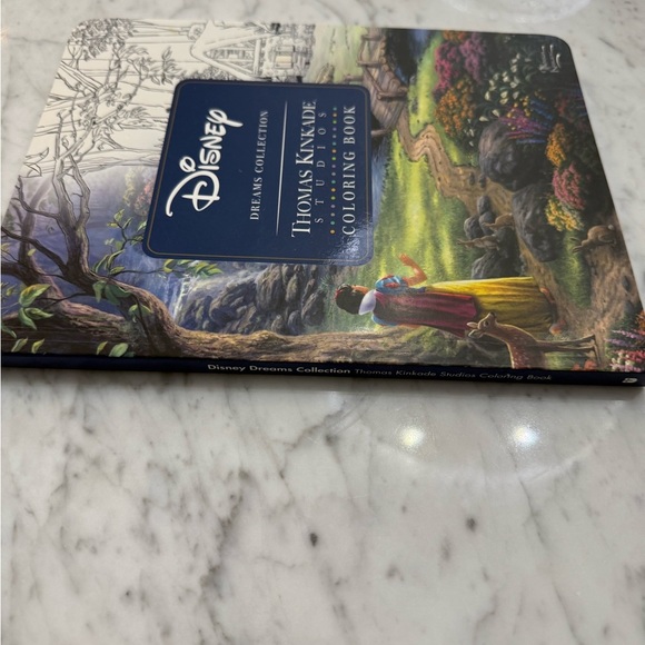 EXCELLENT! Disney Dreams Collection Thomas Kinkade Studios Coloring Book 2017 - Picture 3 of 5